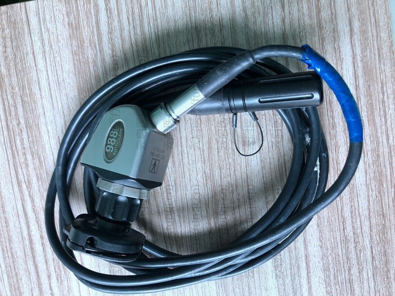 STRYKER摄像头988i   图像重影，线缆老化.jpg