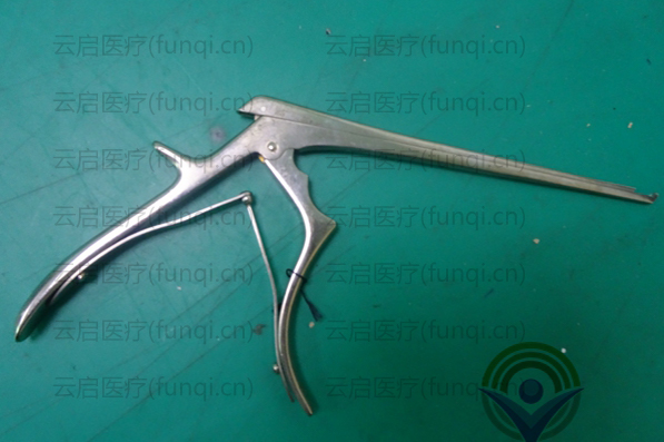 Codman 52 咬切钳手柄弹簧片固定螺丝松动，咬切口不锋利 600小 水印 1032.jpg