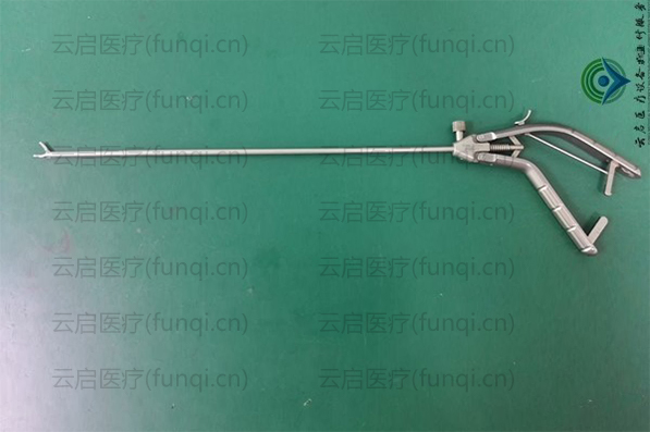 STORZ 26173 KL 持针器 手柄缺少固定螺丝，钳头打不开 600小 水印 1126.jpg