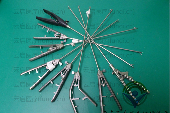 STORZ 261732 KC 持针器 管体变形，钳头有裂痕 600小 水印 1131.jpg